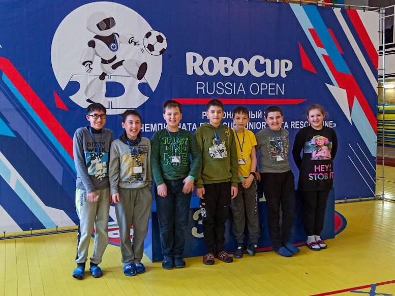 Кванторианцы привезли награды с соревнования по робототехнике RoboCup