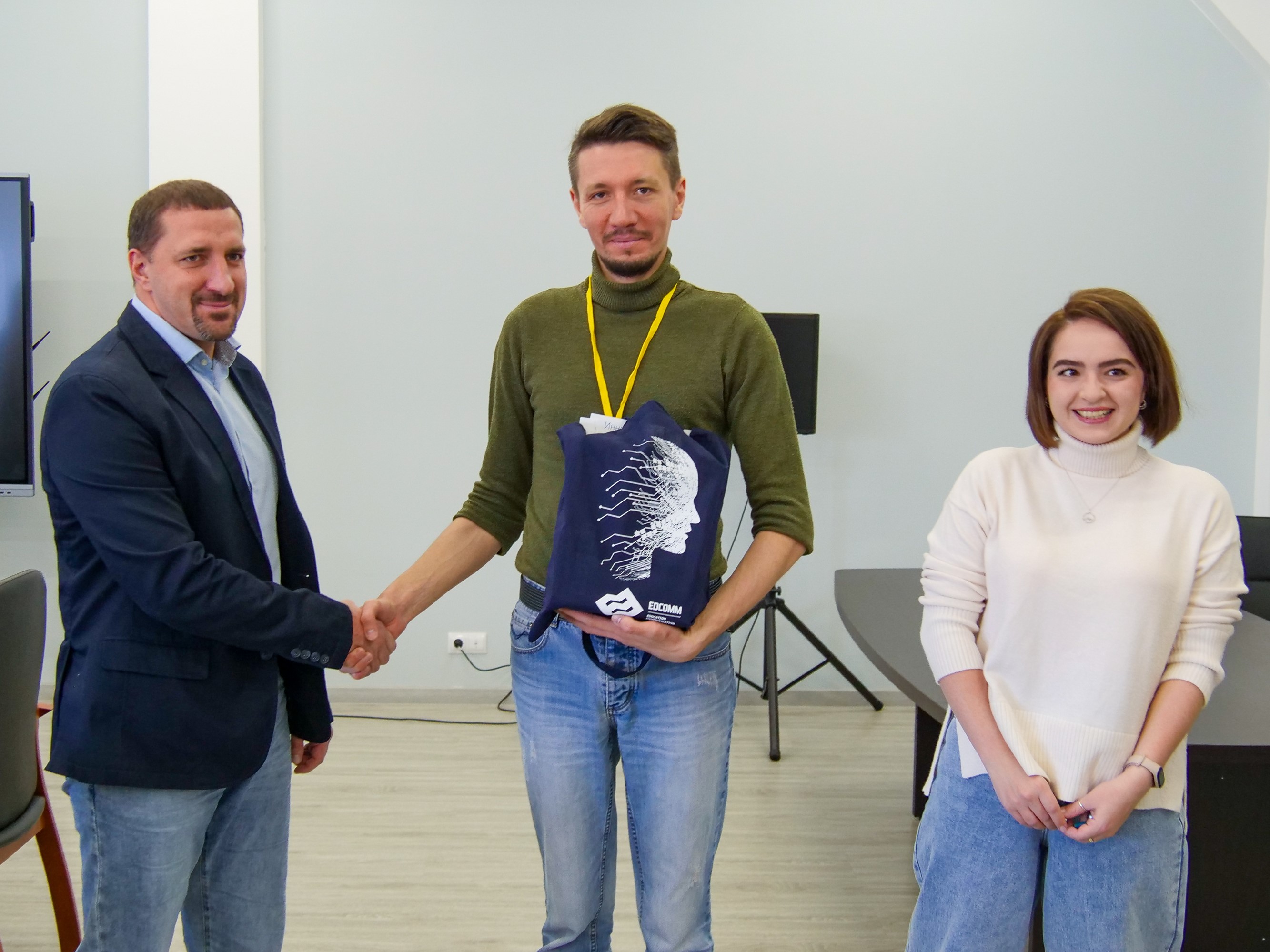 Сотрудники «Кванториума» победили на конкурсе педагогов «Старт в науку и инновации»